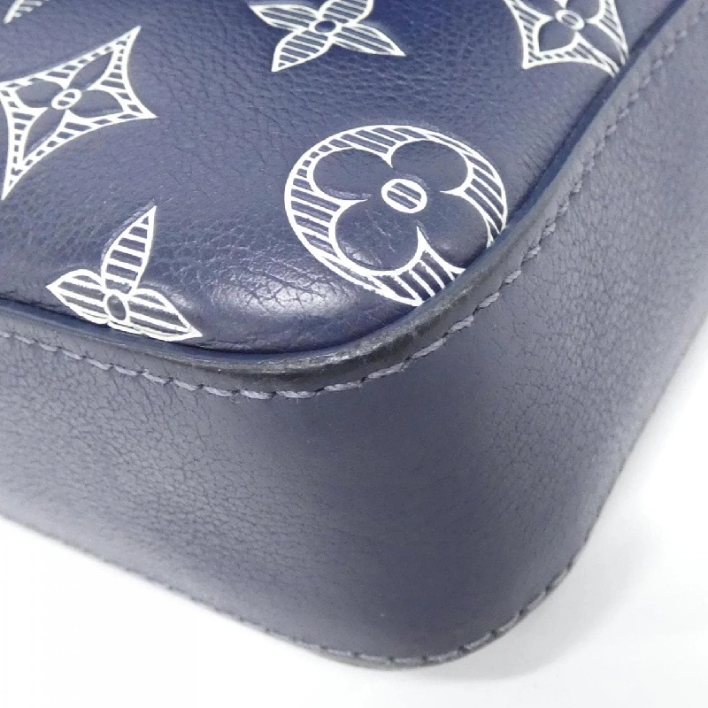 Túi đeo chéo Louis Vuitton Monogram Shadow Trio M24753 610994