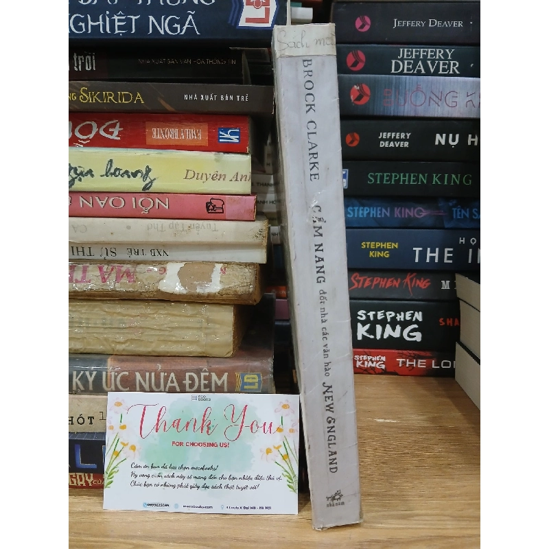 Cẩm nang đốt nhà các văn hào New England- Brock Clarke 792539