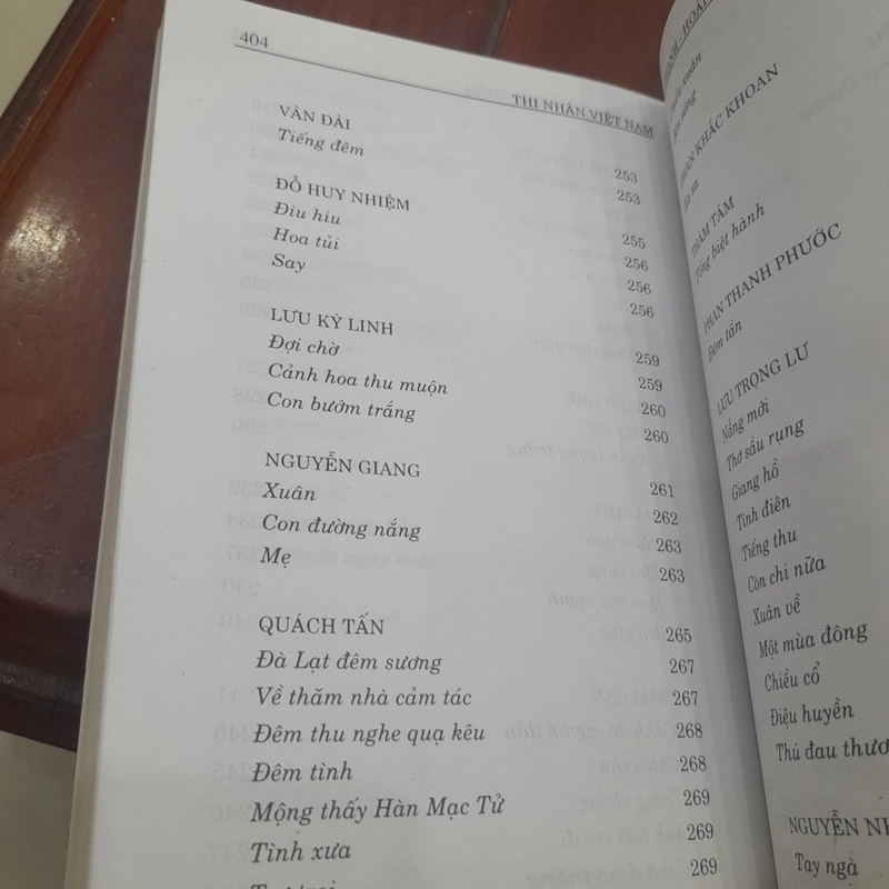 Hoài Thanh, Hoài Chân - THI NHÂN VIỆT NAM 453727