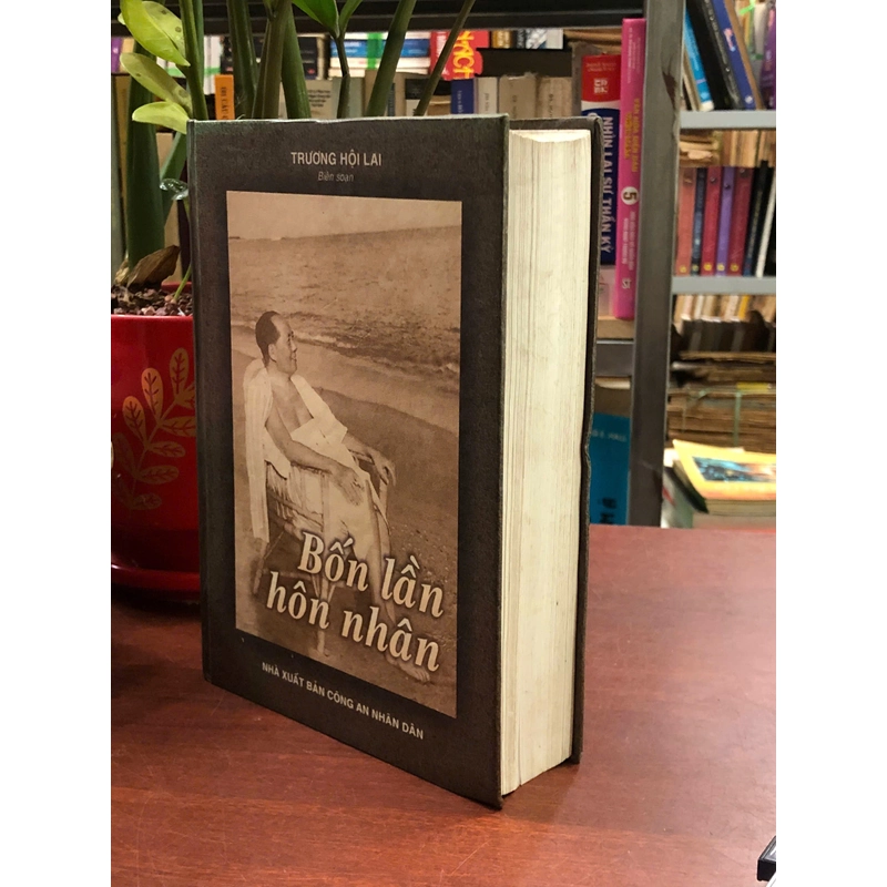 BỐN LẦN HÔN NHÂN - Trương Hội Lai 466633