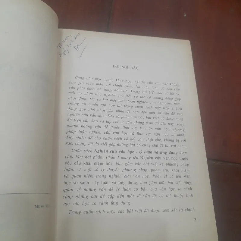 Nghiên cứu Văn học - LÝ LUẬN và ỨNG DỤNG 689546