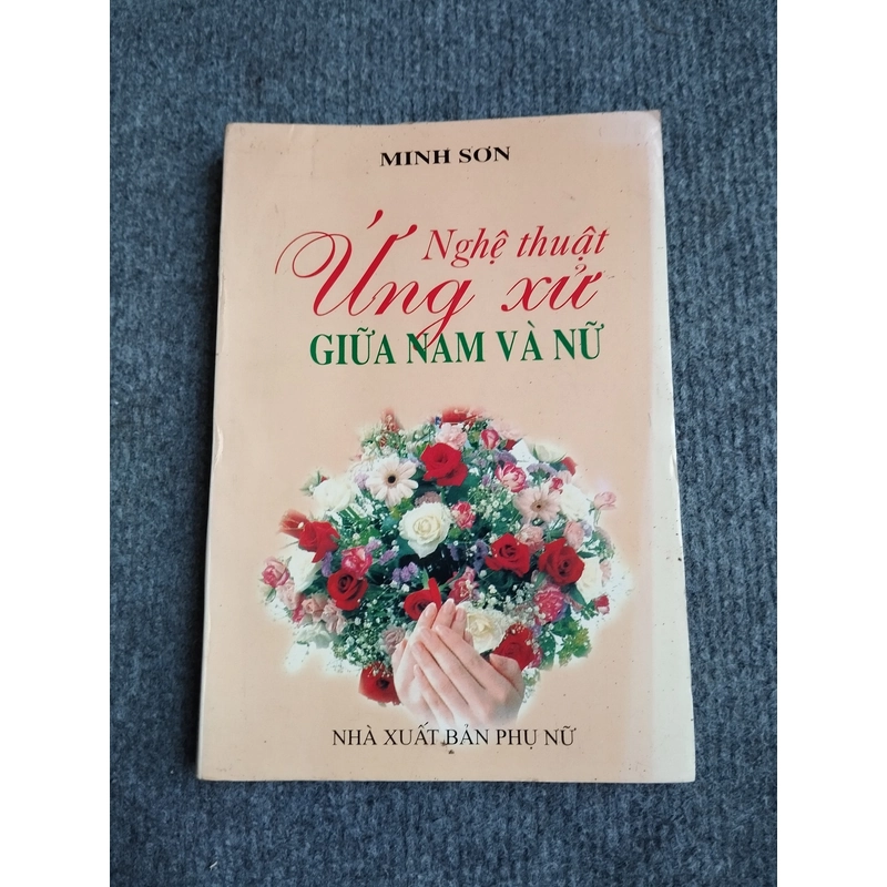 NGHỆ THUẬT ỨNG XỬ GIỮA NAM VÀ NỮ 540651