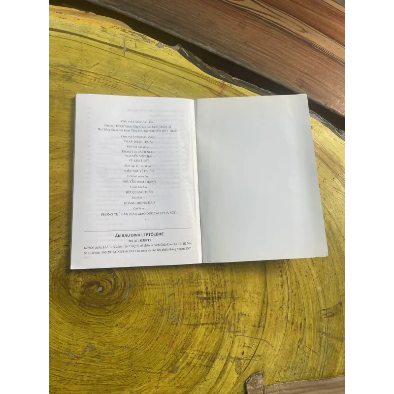 ẨN SAU ĐỊNH LÍ PTOLEME- LÊ QUỐC HÁN 798903