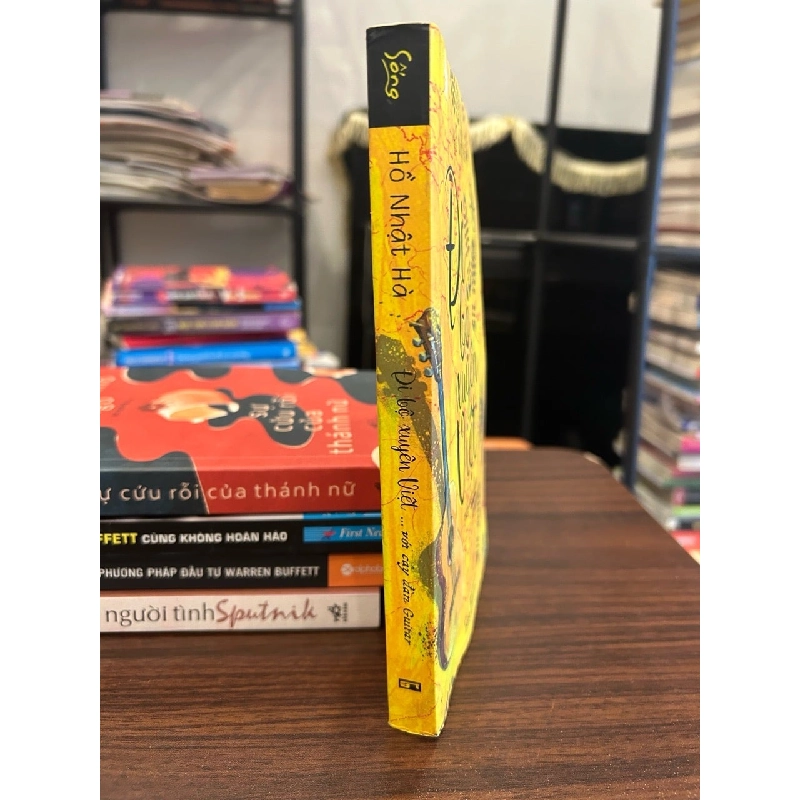 Đi bộ xuyên Việt với cây đàn Guitar-Hồ Nhật Hà 927677