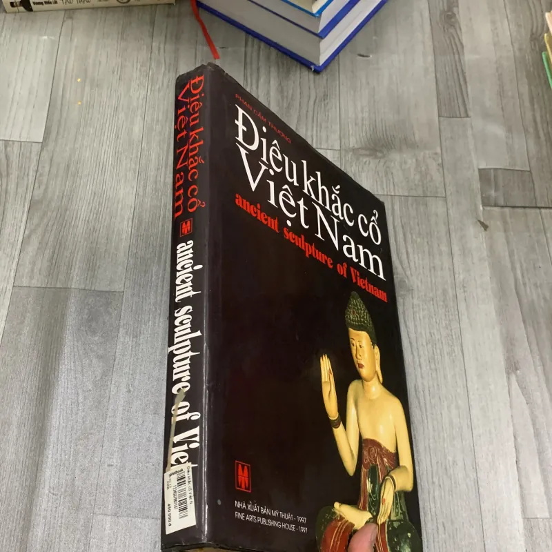 Điêu khắc cổ việt nam - phan cẩm thượng.  1004745