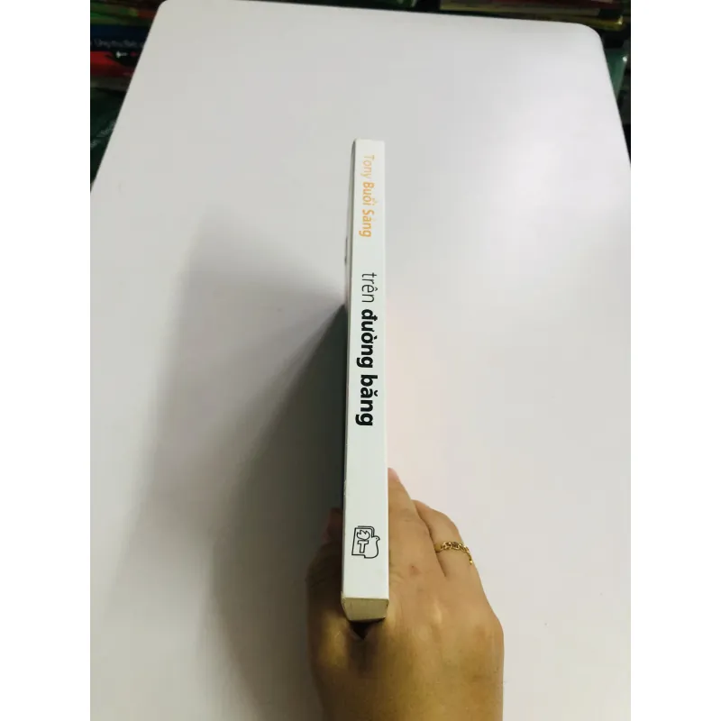 TRÊN ĐƯỜNG BĂNG 749235