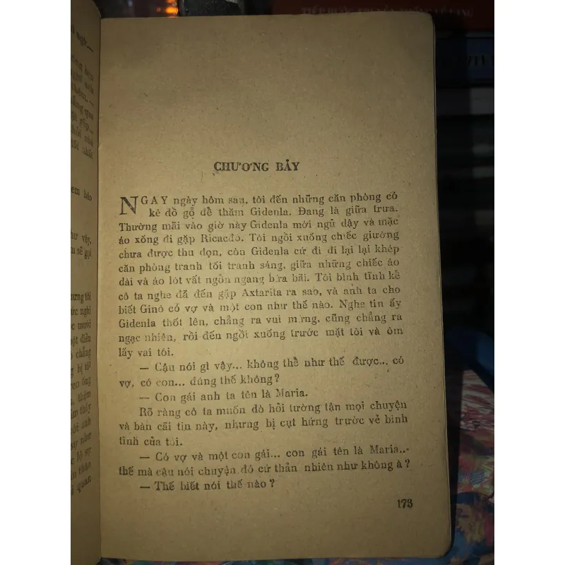 Cô gái thành Rôm - Moravia 958713