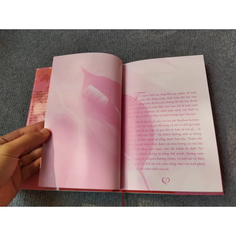 MỘT GIỜ ĐỂ SỐNG, MỘT GIỜ ĐỂ YÊU 727116