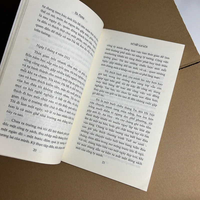 Mở mắt khi hôn - Hà Mạnh 733439