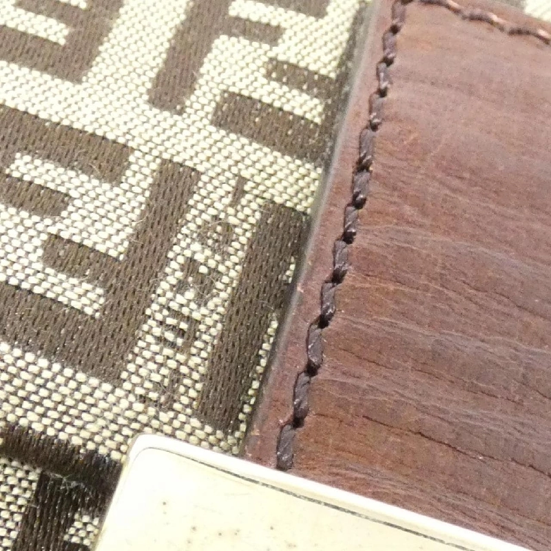 Túi xách vai Fendi 8BT075 TN9 610793