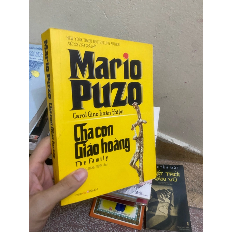 Cha con giáo hoàng 5039