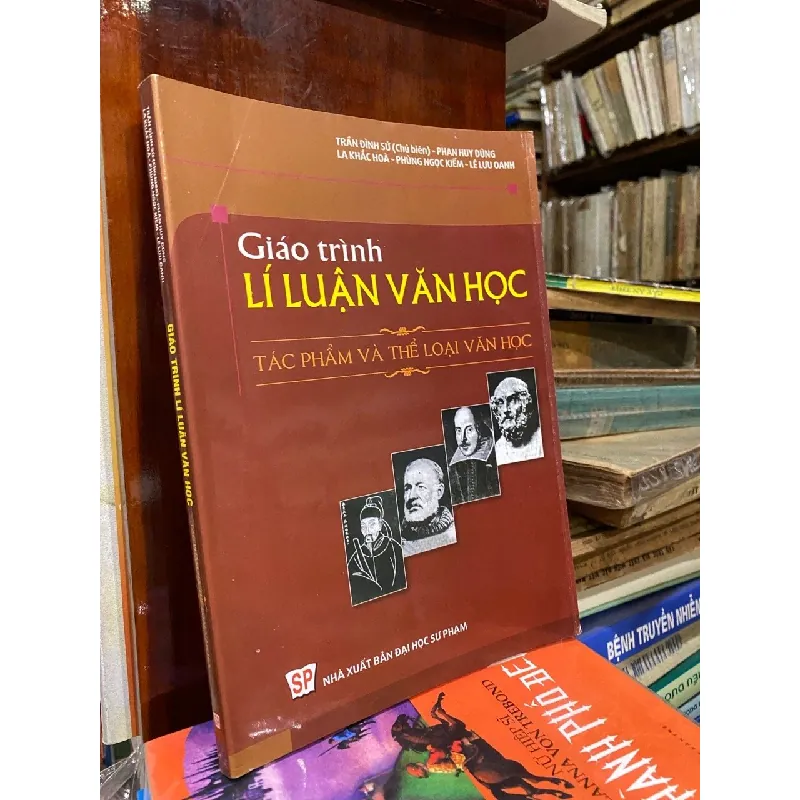Giáo trình lí luận văn học (Tác phẩm và thể loại văn học) - Trần Đình Sử chủ biên 596675