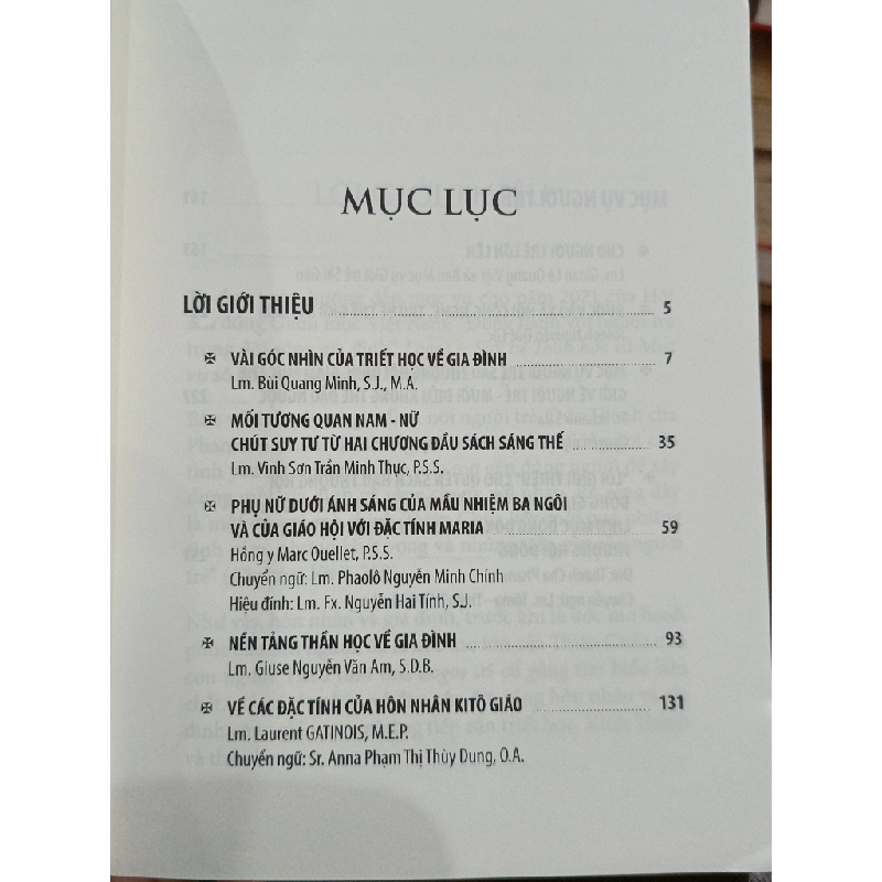 Người trẻ và gia đình - LOGOS 518209
