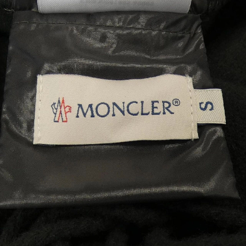 Moncler MONCLER 20930081885 Áo khoác lông 627831