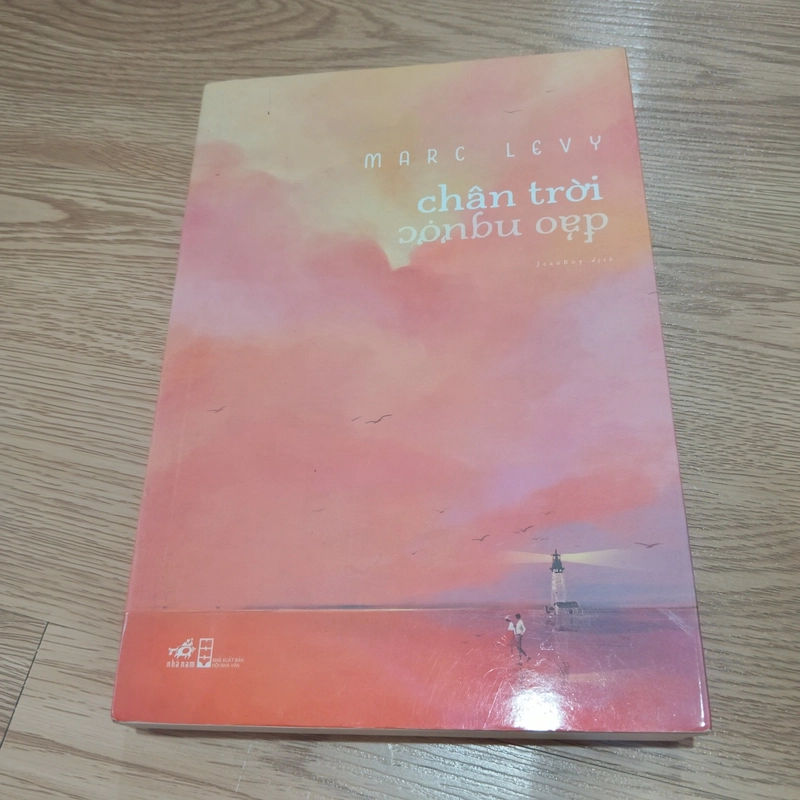 Chân trời đảo ngược - Marc Levy 361003
