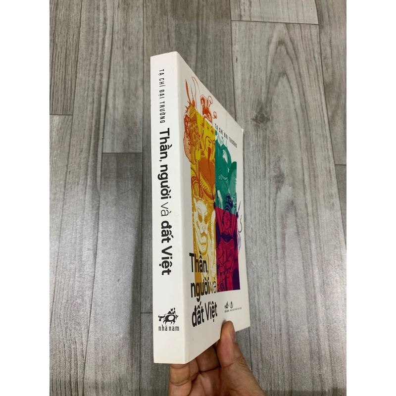 Thần người và đất việt, tạ chí đại tường. 999 475995