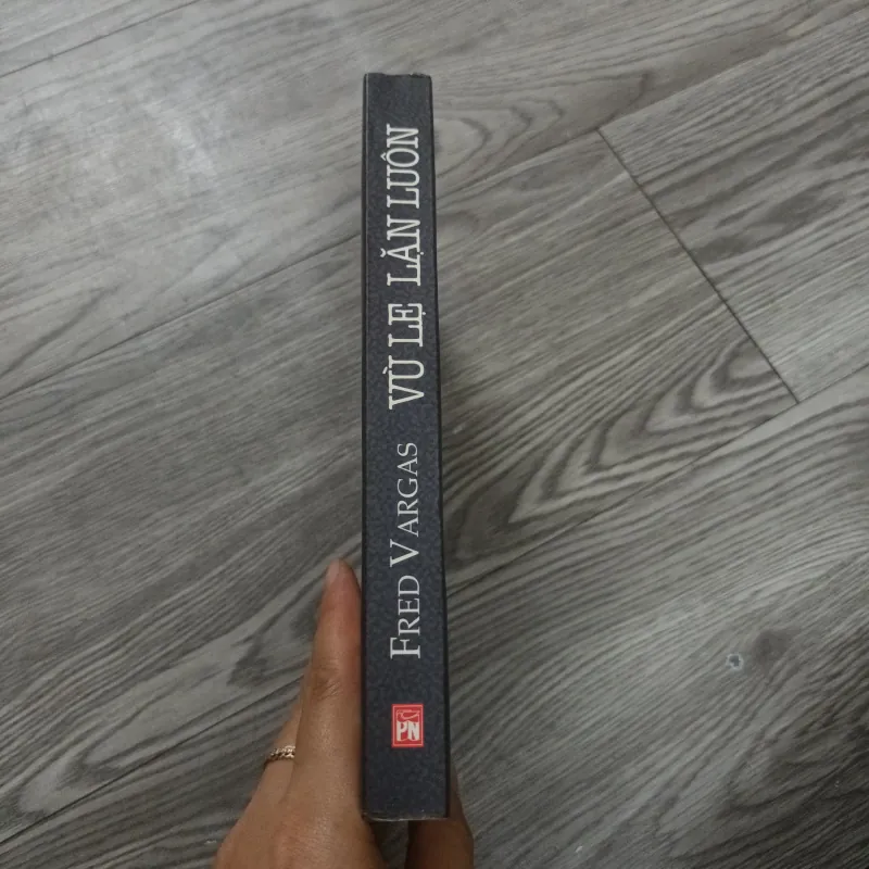 Vù Lẹ Lặn Luôn - Fred Vargas 1020670