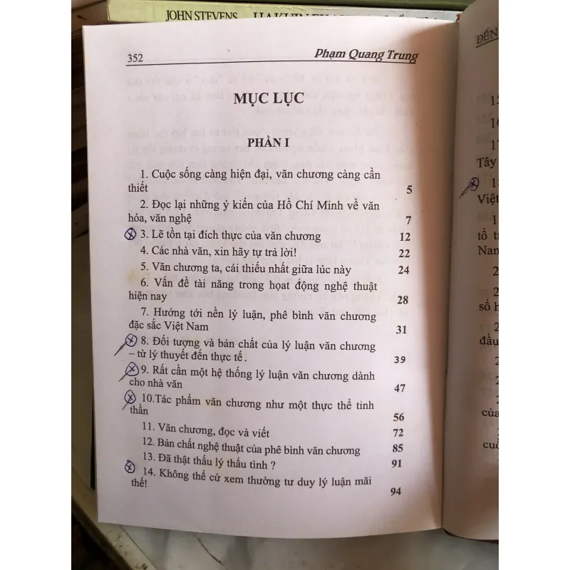 Đến từ con chữ - Phạm Quang Trung 992568