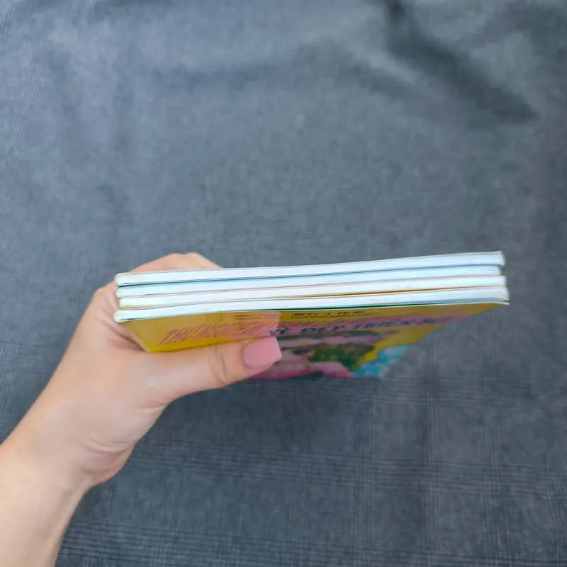 Thử nghiệm trăm lần biến đổi (4 tập) - Sách thay đổi trang phục, tô màu cho bé 592507