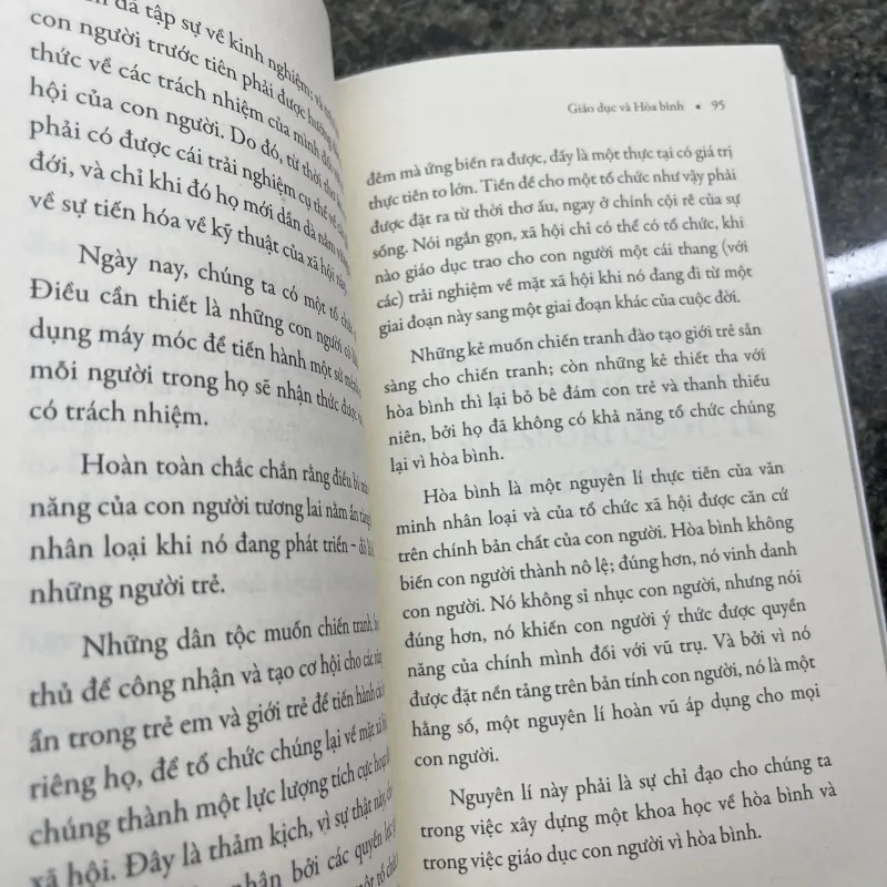 Giáo dục và hoà bình Maria Montessori  752466