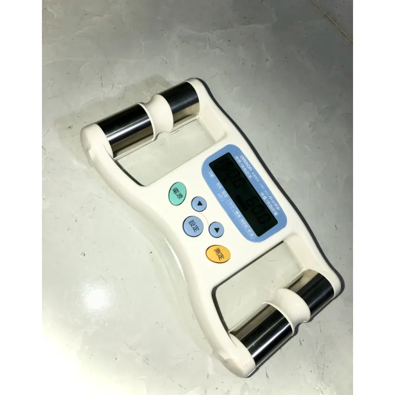 Máy đo lượng mỡ cơ thể Omron HBF-303 Nhật 801154