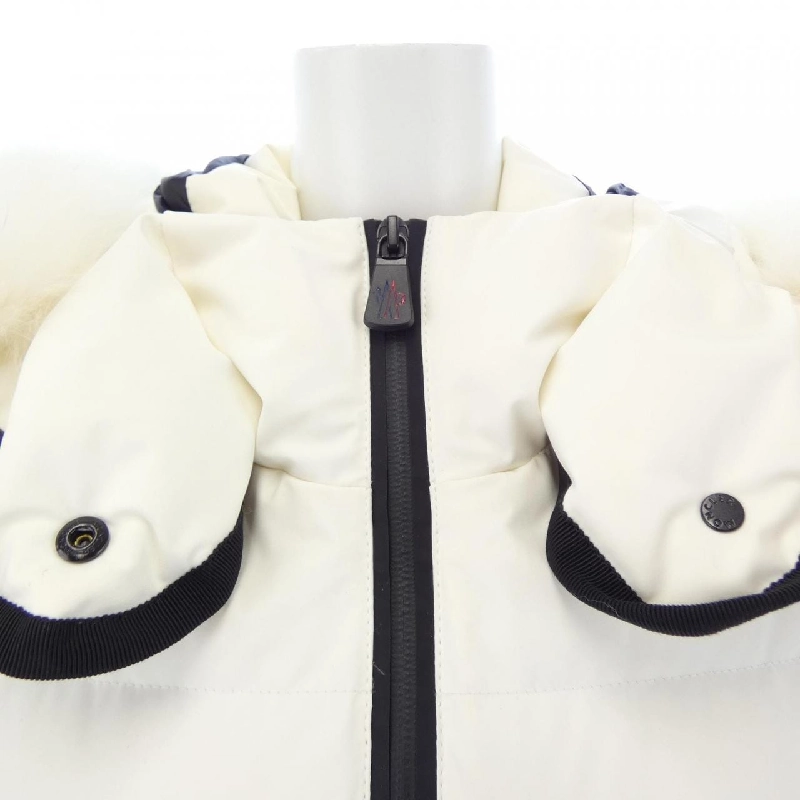 MONCLER GRENOBLE LAMOURA Áo khoác lông - Hàng hiệu Chính hãng 813023