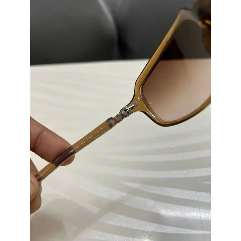 kính hiệu D&G 933410