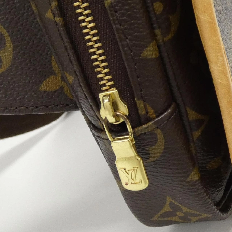 Túi đeo chéo Louis Vuitton Monogram Bumbag Bosphore M40108 613434