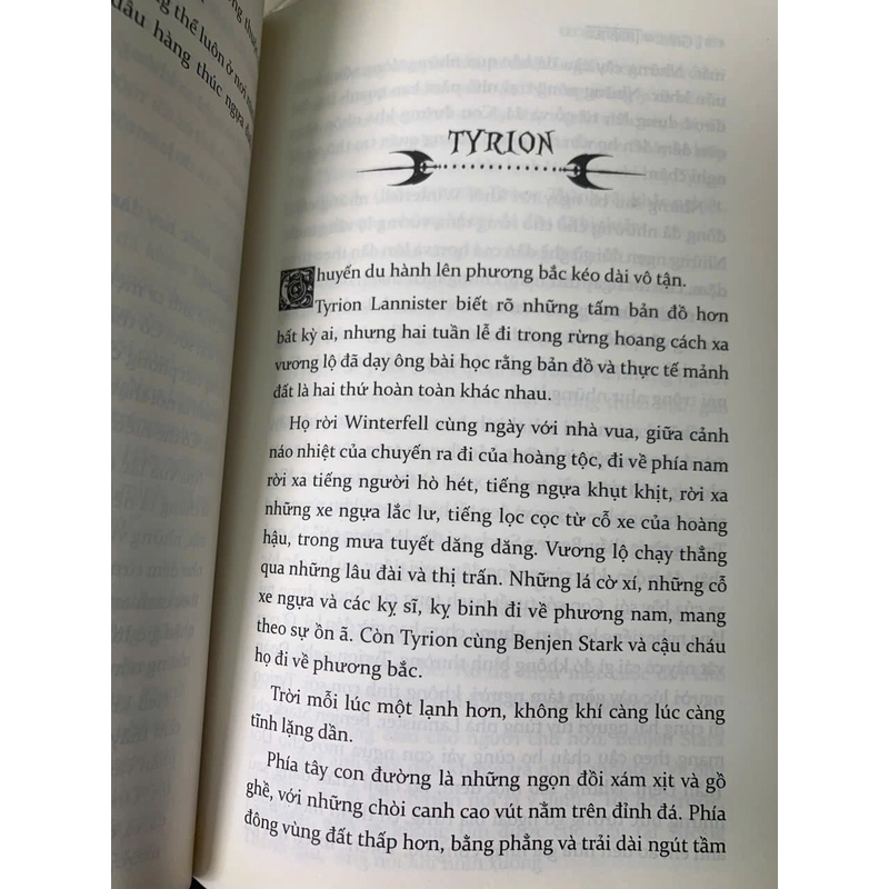 TRÒ CHƠI VƯƠNG QUYỀN - GEORGE R.R. MARTIN 519768