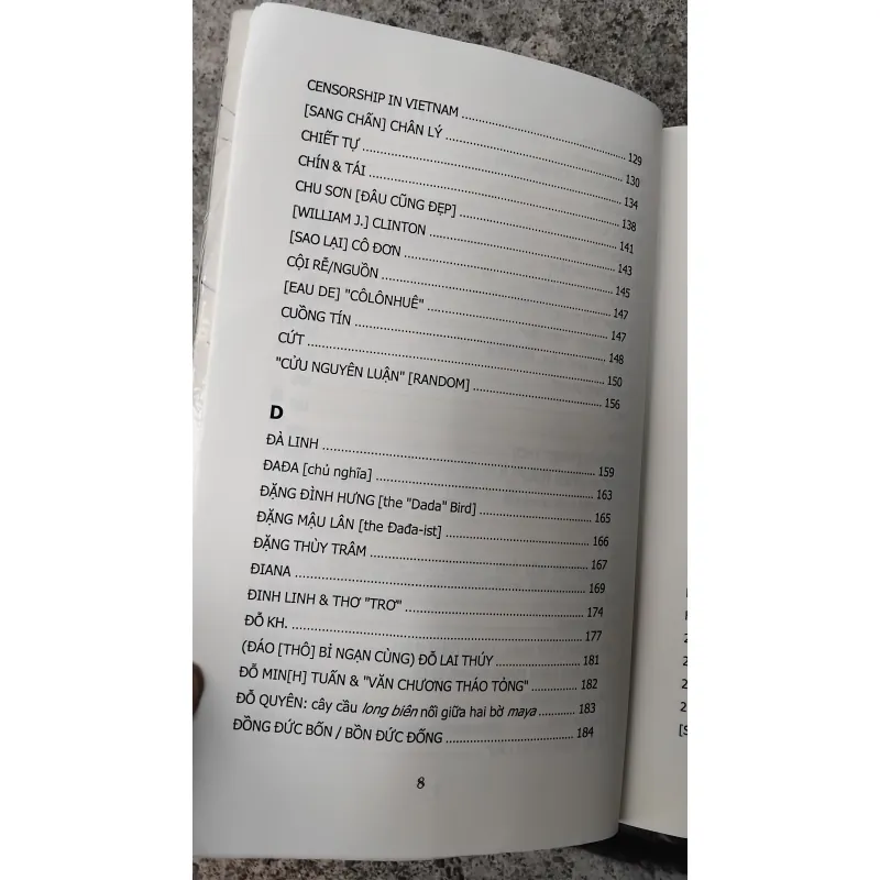 Từ điển thi X/X loại [ chúng sinh ] của Đặng Thân  1008265