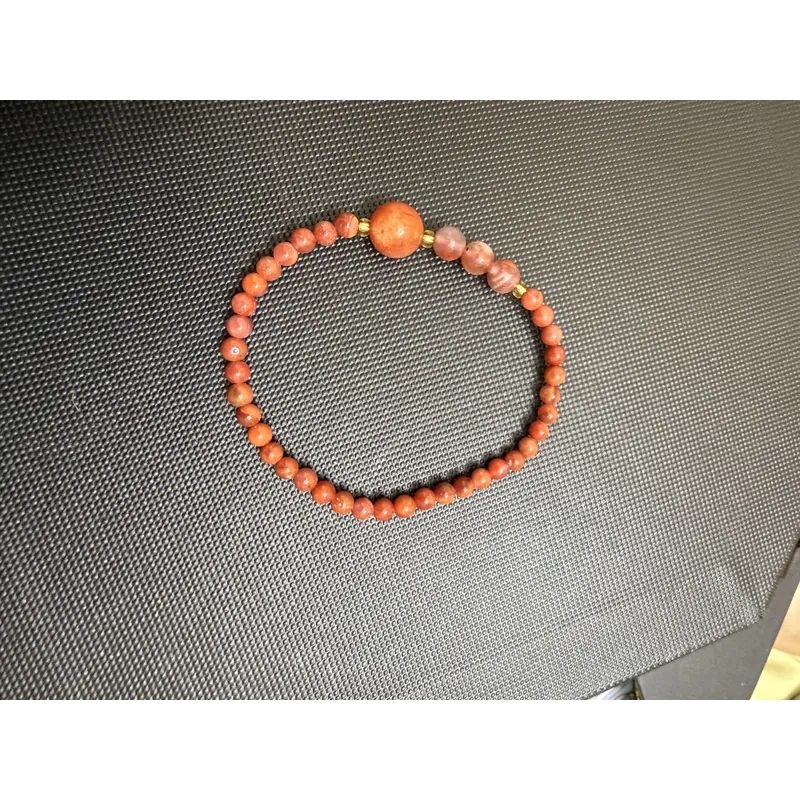 Vòng mã não đỏ mới 596356