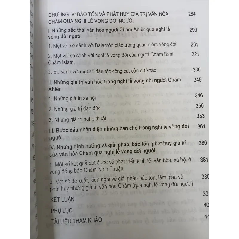 NGHI LỄ VÒNG ĐỜI CỦA NGƯỜI CHĂM AHIÊR Ở NINH THUẬN - PHAN QUỐC ANH 792229