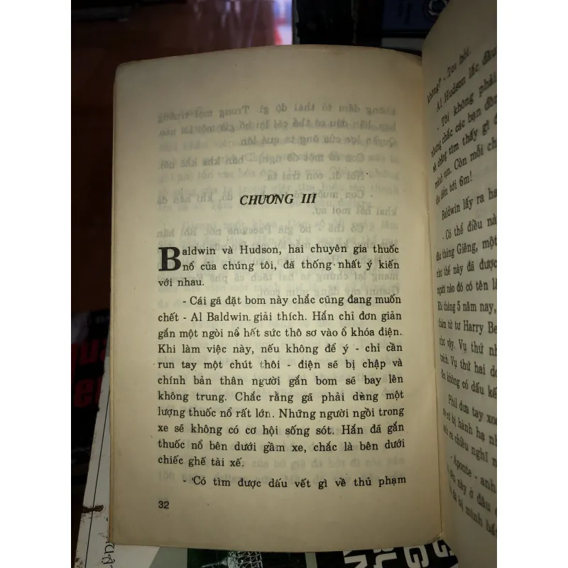 Quả bom lăn - Jerry Cotton 998093