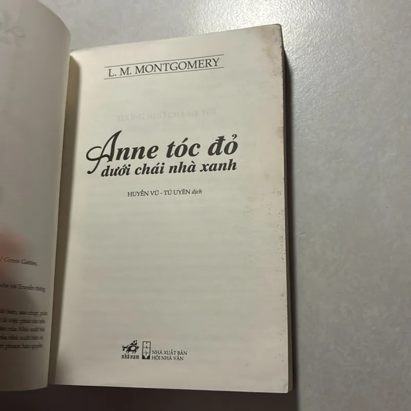 Anne tóc đỏ dưới chái nhà xanh 747459