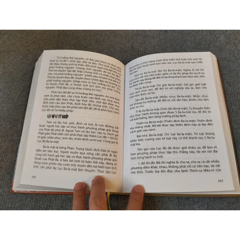 GIỚI THIỆU PHẬT GIÁO CHO THÀNH PHẦN TRÍ THỨC 727173