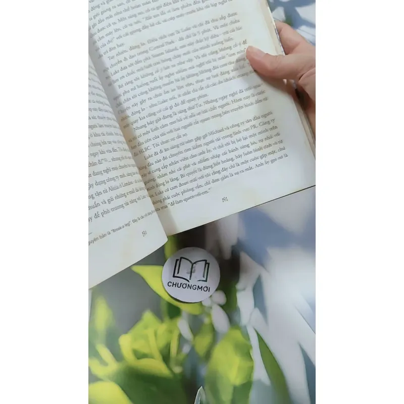 Tín Đồ Shopping Oanh Tạc Manhattan - Sophie Kinsella 744776