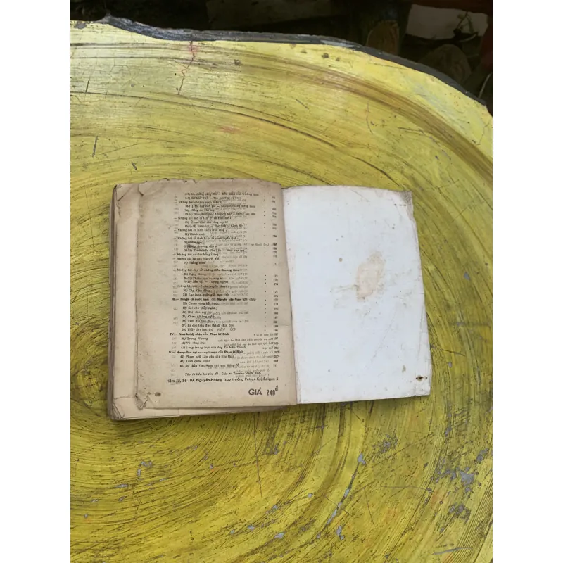 GIẢNG VĂN LỚP SÁU sách trước giải phóng 746708