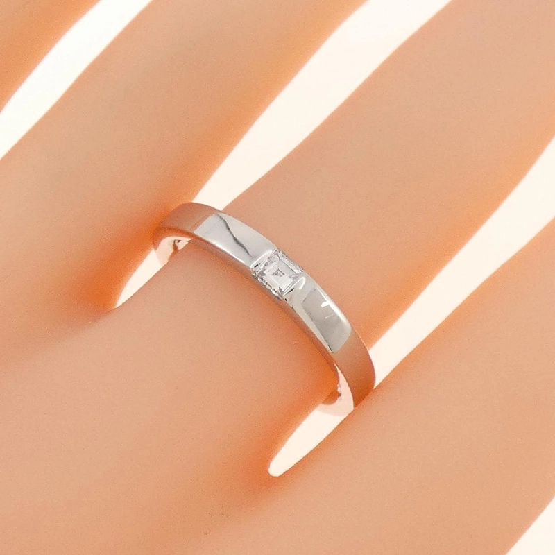 Nhẫn kim cương PT900 0.16CT 667007