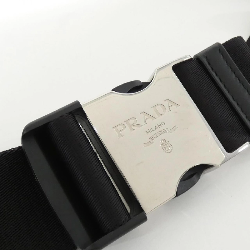 Túi đeo hông Prada 2VH156 608402