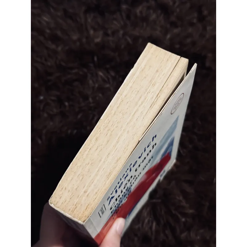 Chiến tranh không có một khuôn mặt phụ nữ (bản in đầu) 721052