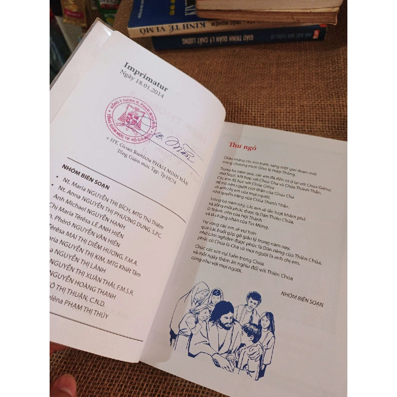 CHÚNG TA LÀ DÂN THIÊN CHÚA 2018 mới 80% (Công giáo) HLSC2404 1028537