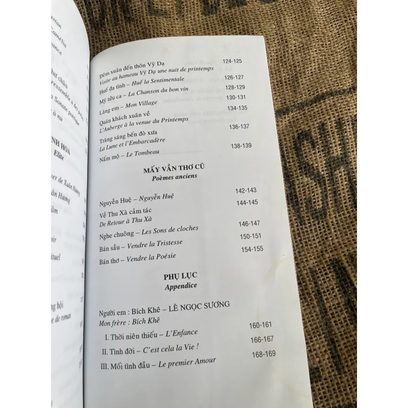 Thơ Bích Khê- Hoàng Hữu Đản dịch tiếng Pháp  1017679