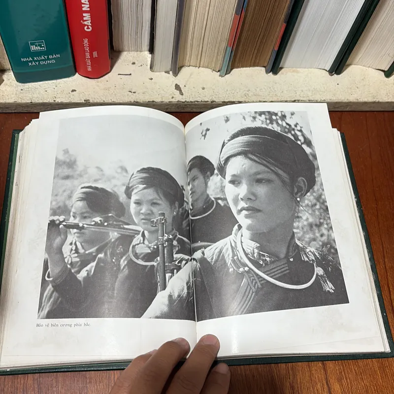 II Sách Liên Xô: Việt Nam Đất Nước Con Người - E.P. Gladunốp (Chủ Biên) - 1985 719540