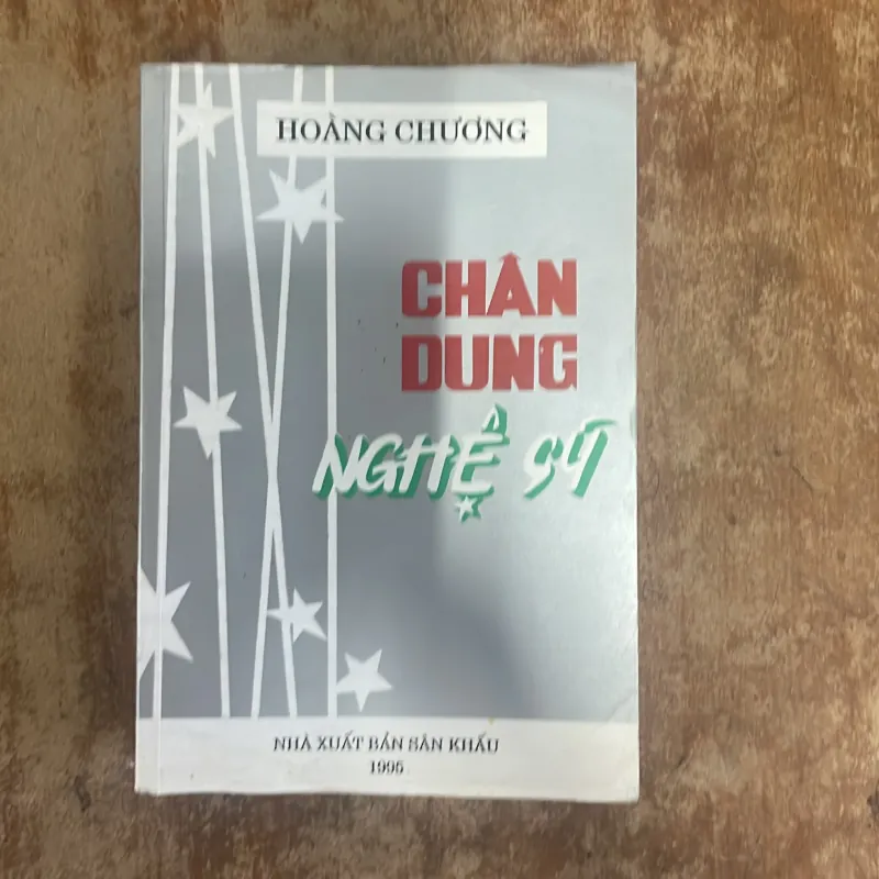 CHÂN DUNG NGHỆ SĨ - HOÀNG CHƯƠNG 1003287