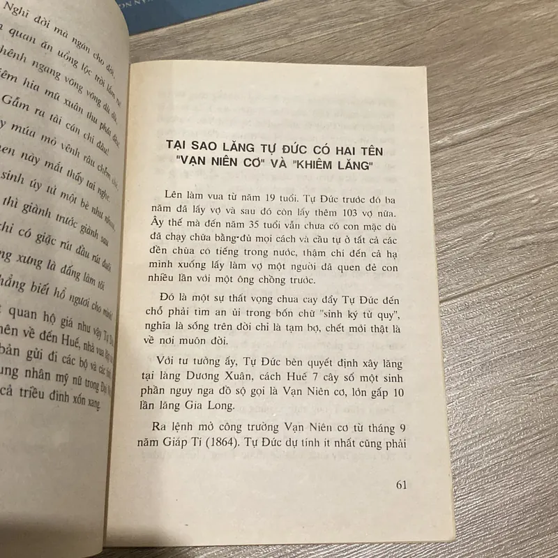 KỂ CHUYỆN VUA QUAN NHÀ NGUYỄN, PHẠM KHẮC HÒE (XB 1995) 739029