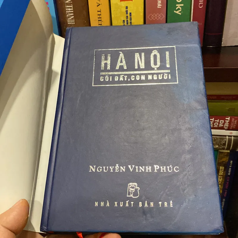 HÀ NỘI - CÕI ĐẤT, CON NGƯỜI, bản bìa cứng, xb 2009 966471