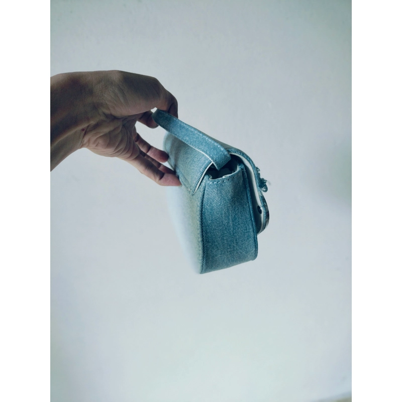 Túi chữ D Denim cho nữ - Thiết kế độc đáo, chất liệu cao cấp - Bag, Len, Đeo Vai, Da  476190