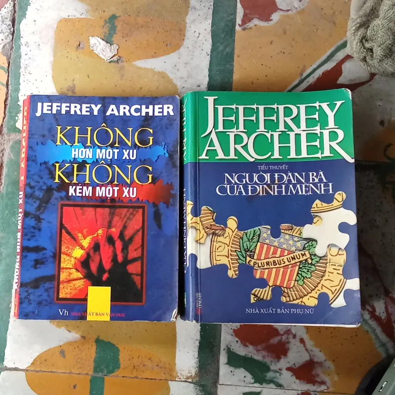 Combo Người Đàn Bà Của Định Mệnh và Không Hơn Một Xu Không Kém Một Xu - Jeffrey Archer  800134