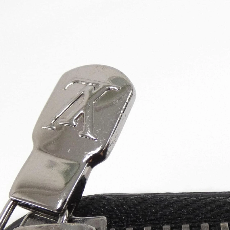 Ví Louis Vuitton Monogram Eclipse Zippy Wallet Vertikal M62295 621757