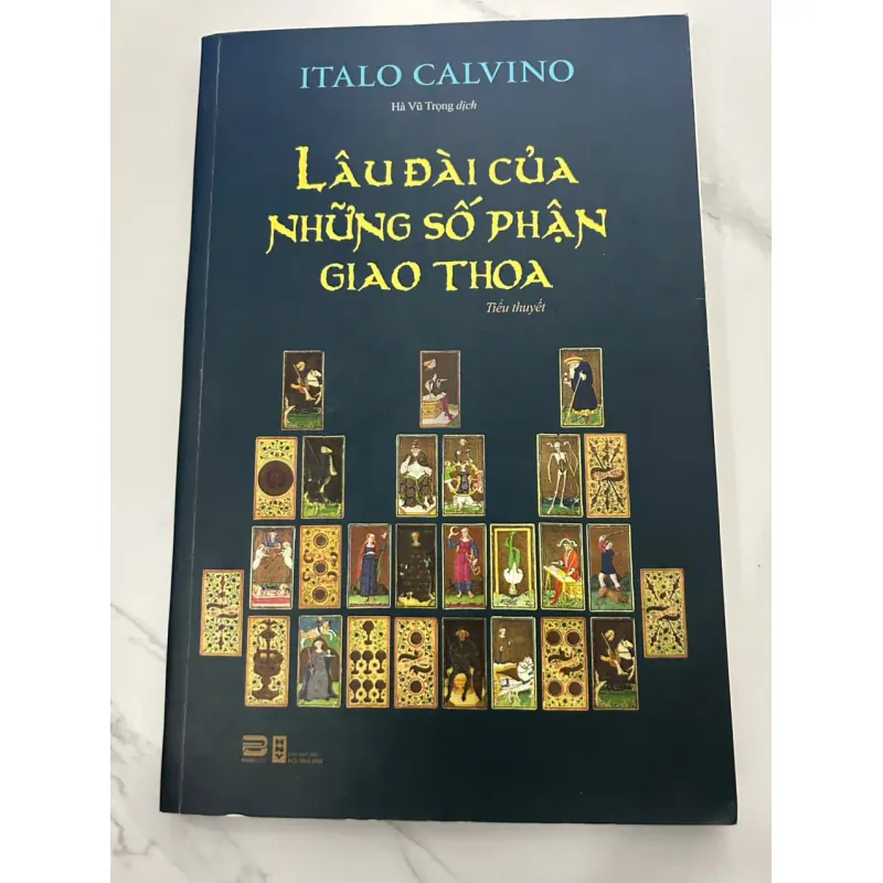 Lâu Đài Của Những Số Phận Giao Thoa – Italo Calvino 689241